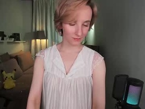 yellow_songbird's webcam