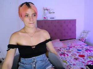 yemfairymcry's webcam