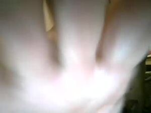 yes_shesthe1's webcam