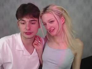 your_molly_mark's webcam