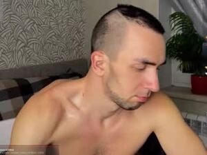 your_new_boyfriend17's webcam