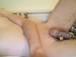 your_slave_boi's webcam