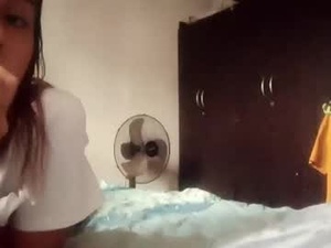 yourgirl_siam's webcam