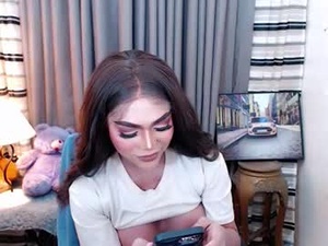 yourloveable's webcam