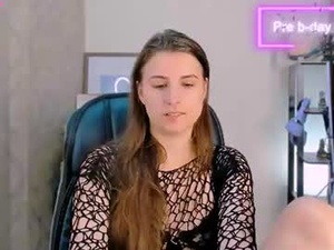 yourspoiledgoddess's webcam