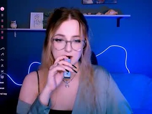 zara_lys's webcam