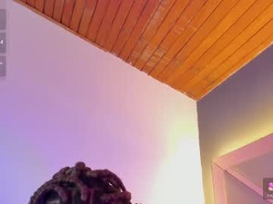 zaracollinss01's webcam