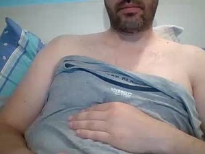 zeus00811's webcam