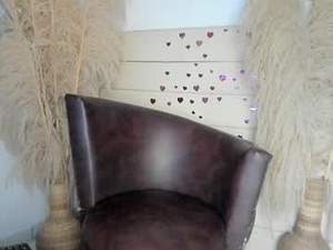 ziara_ebony's webcam