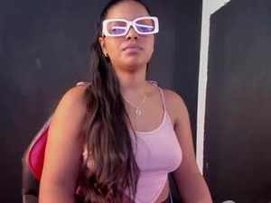 zoe_roux210949's webcam