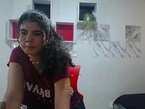 zoeyvalmont's webcam